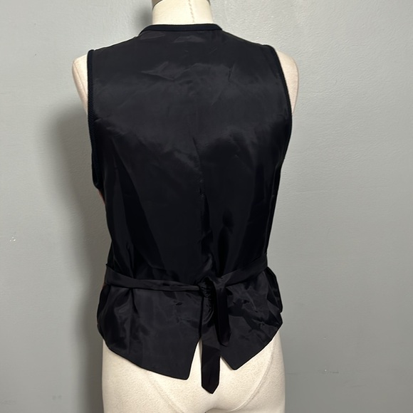 Linda Allard Ellen Tracy Plaid Vintage vest size 6 red, navy button down closure - Picture 14 of 14